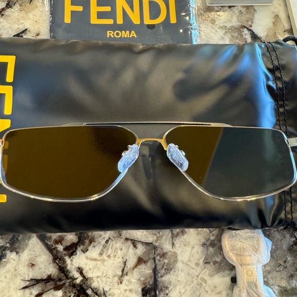 Authentic Fendi Sunglasses Brand New Never Worn! - Picture 3 of 14